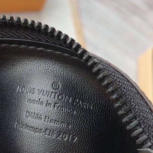 WIS VUITTON KEY POUCH LOUIS 0717